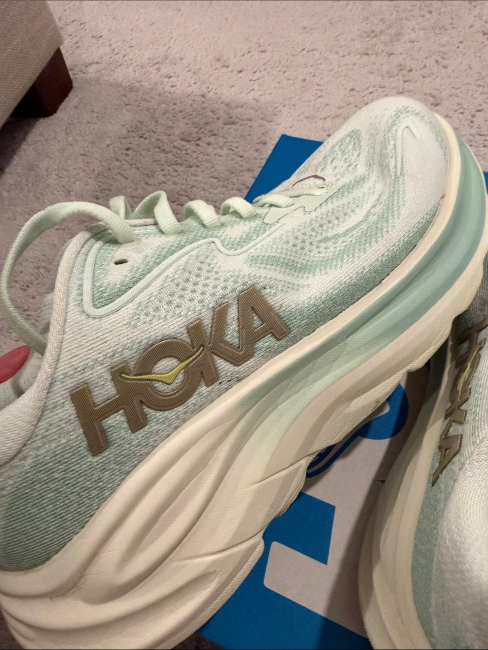 Hoka Women's Clifton 10, Size 7, Mint Green Cushioned Athletic Shoe - Picture 10 of 12
